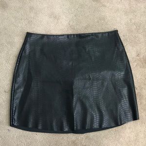 Charlotte Russe Faux Leather Printed Skirt XL